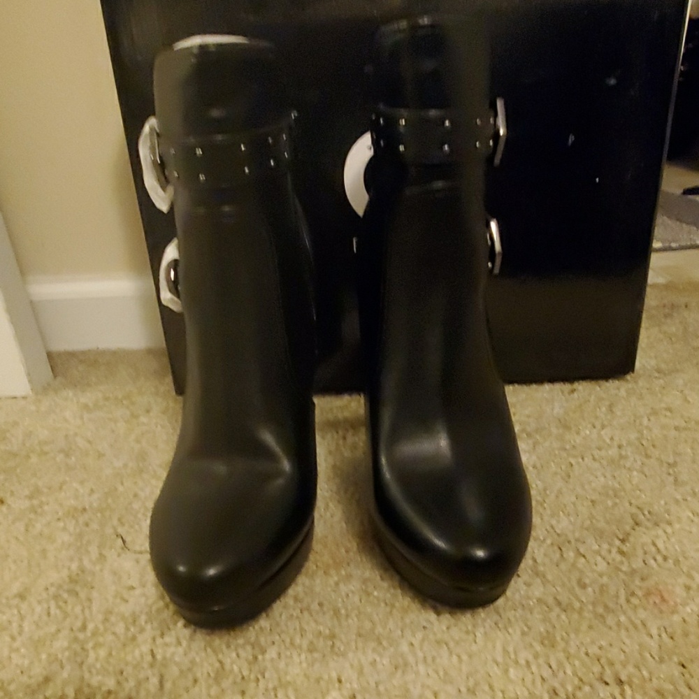 Booties - Picture 3 of 7